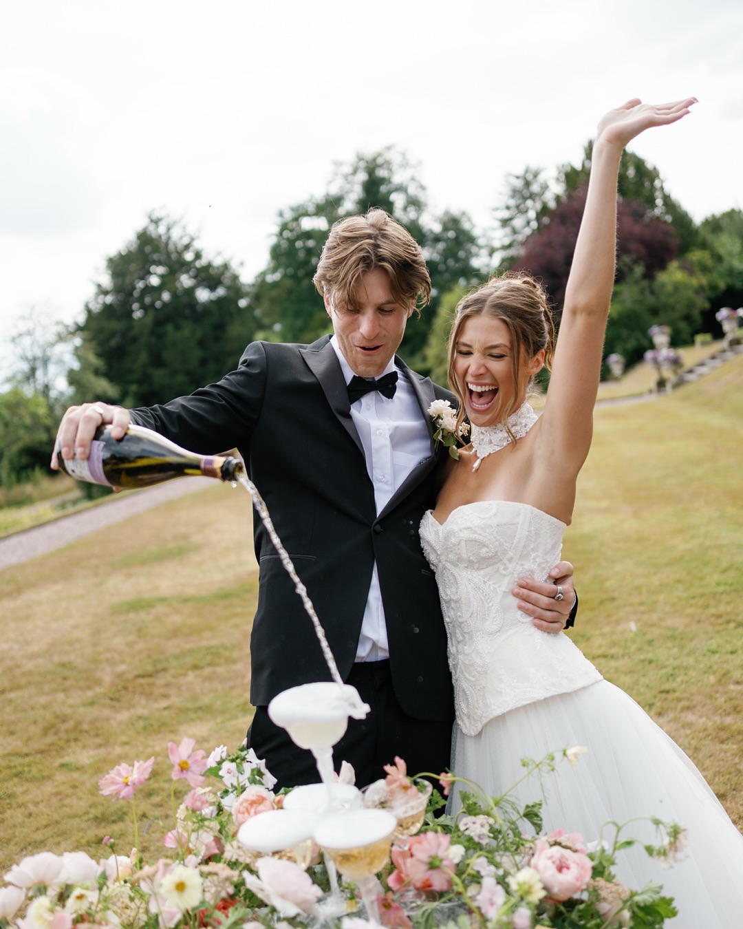 Black tie elegance. Gorgeous light. And that perfect pop of the champagne cork at Sandon Hall.Because nothing says luxury wedding quite like the clink of crystal flutes and the laughter that follows.
From the timeless architecture to the grand gardens, every champagne pour here feels like a scene from a love story.
#sandonhallwedding #luxuryweddingphotography #blacktiewedding #champagnetoast #UKWeddingVenue #weddinginspiration #weddingchic #editorialwedding #luxurybride #fineartwedding #weddingphotographeruk #champagnepoursPHOTOGRAPHER @joelskinglephotography
workshop Host. @elevate_workshops
Concept & Styling @storiesof_events and @breige__
Florist - @breige__
Venue @sandonhall
On the day support @aboveallweddings
Dresses @jjdesignsbridal @millanova @luce_sposa
HMUA @lucillenco
Shoes @freyaroselondon
Stationery and signage @lucymcspiritdesign
Table Linen @alba.tableware
Chairs and Tableware @blacksaucerstableware
Cake @two.bears.bakery
@tamikaandsam