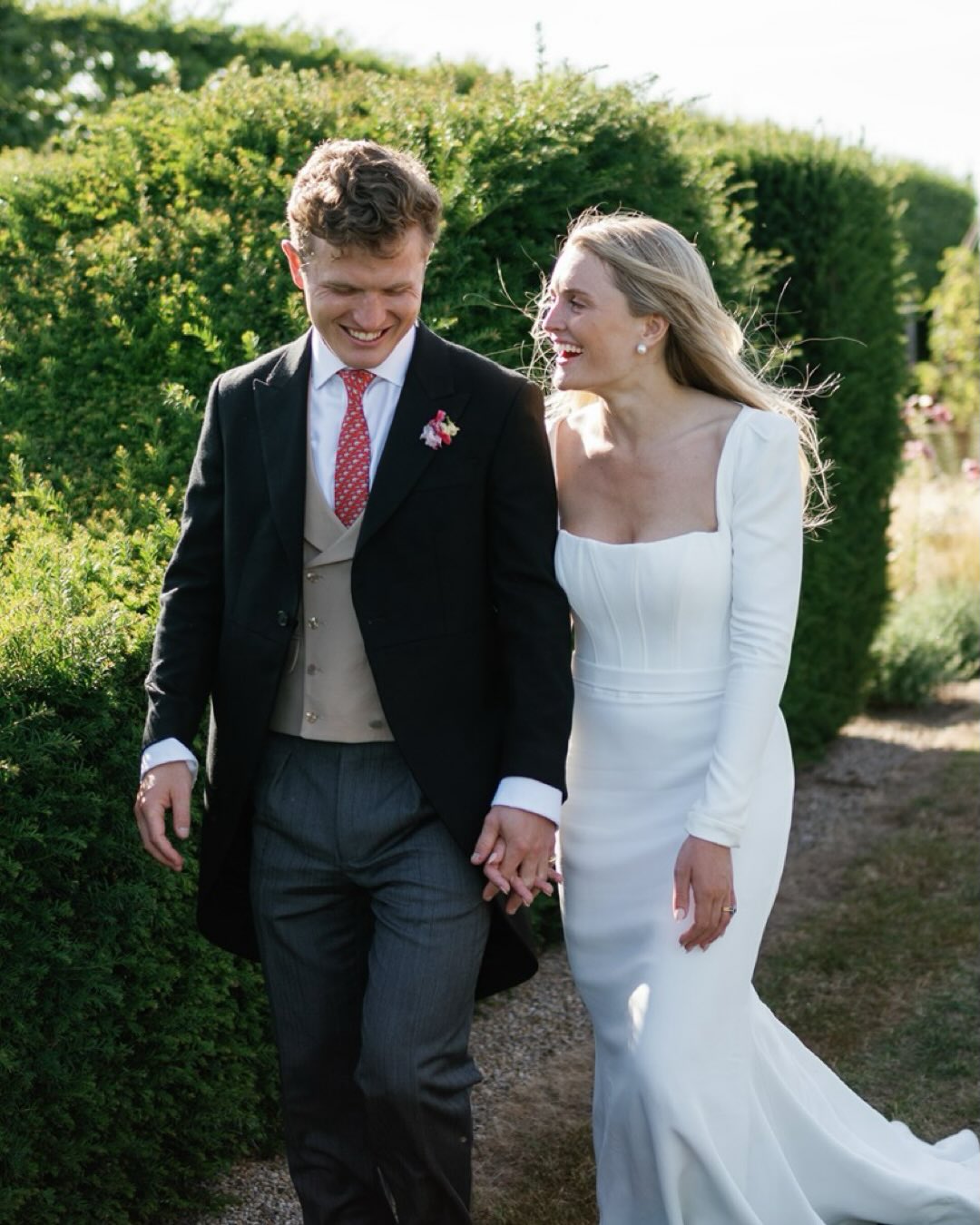 What a week!I love how organised everyone is being getting their jobs ticked off before Christmas, it’s been amazing chatting to so many of you this week and I’m honestly so excited about these beautiful weddings to come in 2026 and 2027.Thank you all for trusting me to capture your days ❤️But for now, a super busy December to look forward to, I love a Christmas wedding (or six!)🎄💍🥰#marqueewedding #englishcountrysidewedding #yorkshireweddingphotographerBridal Boutique @gillianmillion
Designer @suzanneneville
Bridesmaids @maidstomeasure
Shoes @manoloblahnik
Hair & Makeup @becca_hunton_bridal
Florals @emmarichardsonflowers
Music @jonnyrossmusicMarquee wedding in Yorkshire
Luxury wedding photographer
Romantic and timeless wedding photography
Yorkshire Wedding Photographer