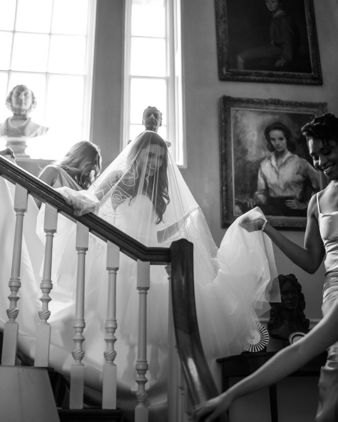 Ethereal bridal prep moments at the truly enchanting Cornwell Manor.There’s something special about a slow, joy-filled morning, music playing, champagne flowing, and your closest friends by your side as you get ready. It’s a chance to soak it all in, fresh hair and makeup, that quiet buzz of anticipation, and the feeling of stepping into the dress you’ve always imagined.Nestled in the Cotswolds, Cornwell Manor offers an effortlessly luxurious backdrop for your wedding weekend, grand staircases, flower filled aisles, sun soaked poolside moments, and beautifully styled suites to retreat to.Host @therceducation
Planning @bluebird_creative
Venue @cornwell_manor
Florist @dreamboatsandcarousels
Hair & Makeup @stormemakeupartist
@sproteam @idomakeupandhair_ @officialcharliemacmakeup
Video @johntaylorfilms
Stationery @lucca_studios
Bridesmaids @sixstories
Jewellery @screamprettystyle
Veil @rebeccaannedesigns
Bridal Dress/Boutique @houseofsavin#cotswoldsweddingphotographer #gardenwedding #chicwedding #londonweddingphotographer #editorialweddingphotographer cornwellmanorAn editorial take on bridal prep at Cornwell Manor, layered with abundant florals and refined details, capturing those final, beautiful moments shared with your bridesmaids before the ceremony begins.