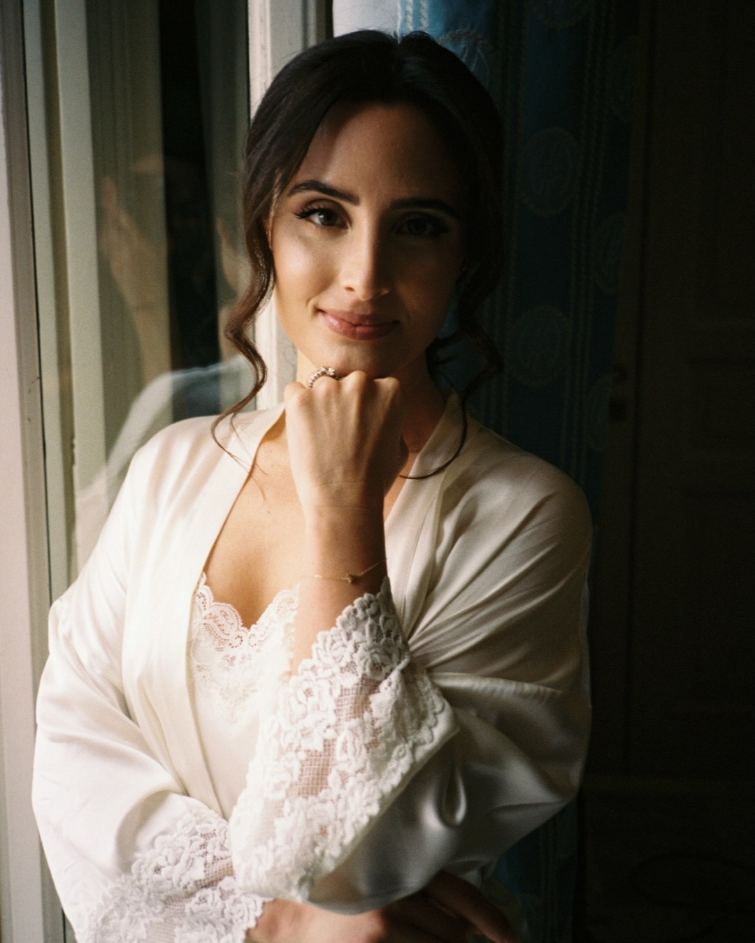 The film scans are back and I am beyond obsessed!!!

Alessia on Portra 400 and Ultra Max. 

Bellissima 🤍

Wedding Planner @haloeventi 
Event Coordinator @simonaimparatoevents 
Venue @villaangelinaofficial 
Dress @lesposedigio 
Florals @francescoliberato_florist @mary_leonessa_flowerdesign 
Makeup @mdamariadambro 
Hair @teamleohair_caravaggio  Cake @laqua.countryside 
Stationery @vittoriocaselli 
Caterer @laqua.countryside 
Drinks @baring.barcatering Videographer @diegoperrinivideo 
Shoes @aminamuaddiofficial 
Music @starartistproject 
Violinist @felicedamico Furniture @allestimentilerose 
Lighting & Sound @studioprojectsrl 
Groom’s Suit - Antonio Di Melfi
Bride @alessiaassisi 
Groom @francescomm28

Authentic 35m film photography across the UK and Europe. Yorkshire wedding photographer available for relaxed editorial wedding photography in the Cotswolds and countryside estate weddings.

#yorkshireweddingphotographer #editorialweddingphotography #filmphotography #sorrentoweddingphotographer #amalficoastwedding