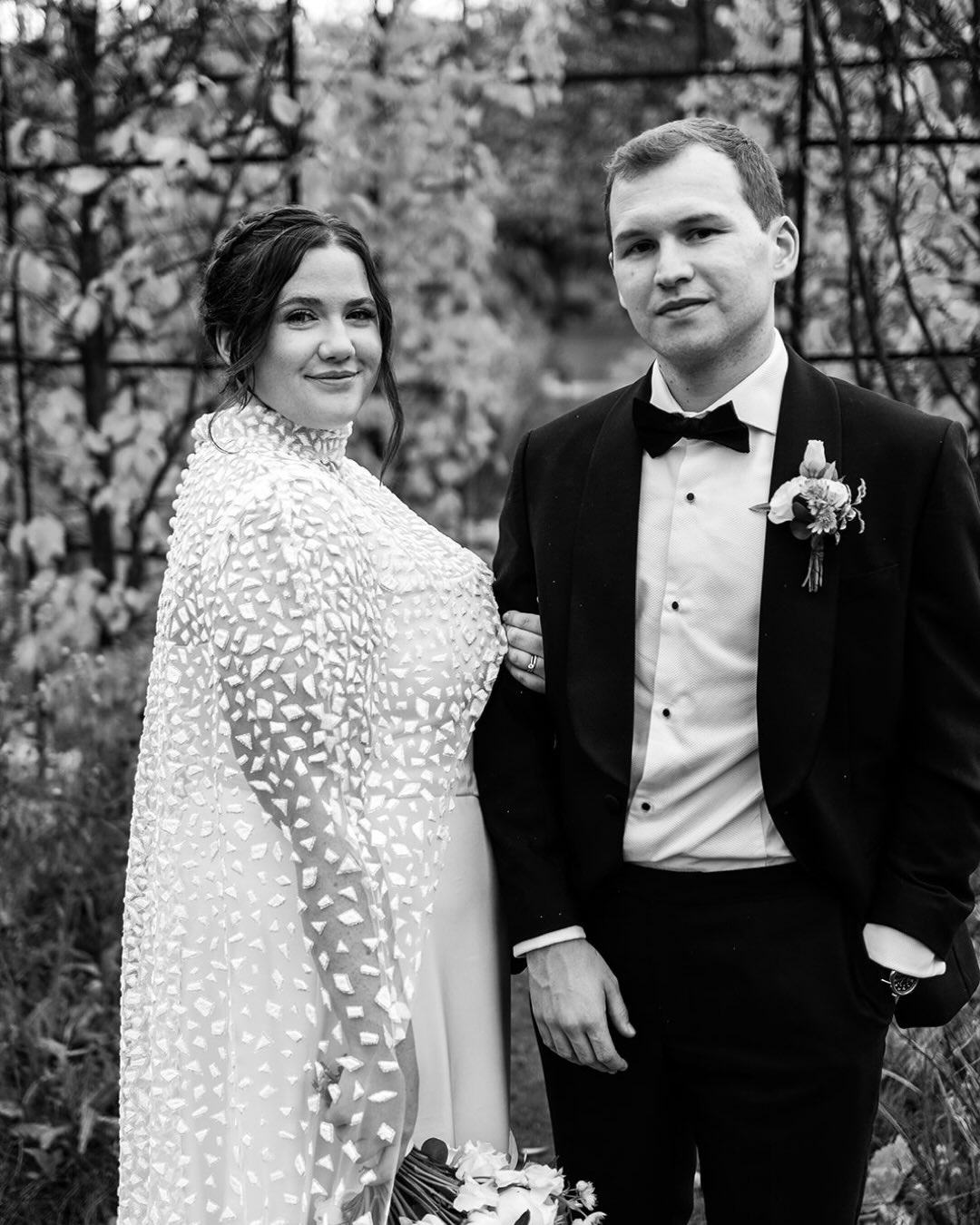The most gorgeous of autumnal wedding days with L&S at Middleton LodgeI love how the light changes later in the year; golden and soft, reflective through to moody… it brings such a different feel to your photography and sparks moments of authenticity.Venue @middletonlodge
Dress @missbushbridal
Designer @jesuspeiroofficial
Bridesmaids @maidstomeasure
Hair & Makeup @ksmakeuphairartistry
Florals @sprigandthistle
Cake @cowandcake
Band @thewildeonesband
Band @jonnyrossmusic
Live Painter @paintedbyolive
Bride @lois_can_read
Groom @sam_cant_read#middletonlodgewedding #yorkshireweddingphotographer #editorialweddingphotographyAutumn Wedding at Middleton Lodge
Jesus Peiro Wedding Dress
Countryside Wedding Photography
Black Tie Wedding